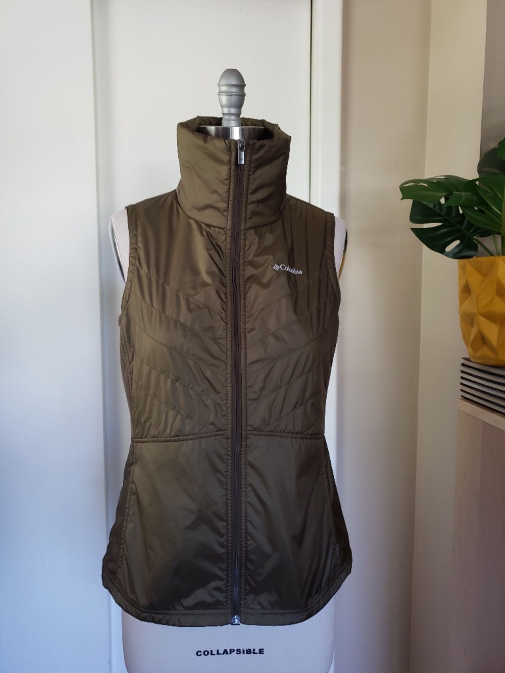Columbia Cozy Vest Size Medium